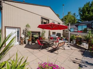 9450 Longwoods Rd, Chatham Kent, ON N7M5J7