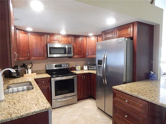 4th image of 3111 Yukon Dr