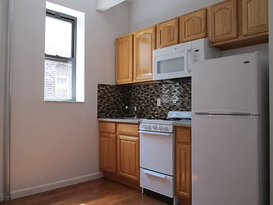 Rented by Michael Palmieri, LREB | media 29