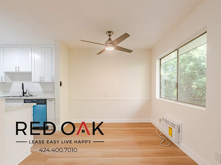 1333 N Kingsley Dr #10 — Photo 6