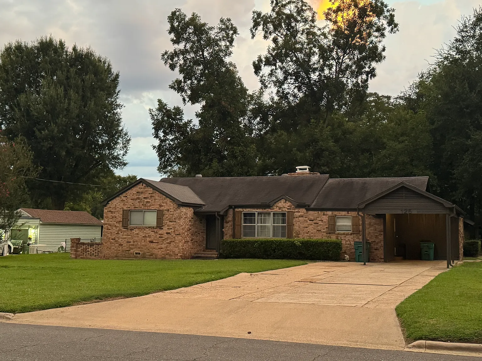 3 bed, 2218 sqft, $1,775 — Photo 1