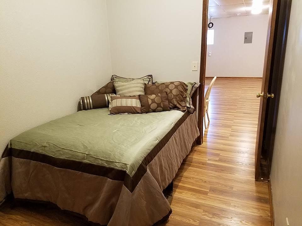 118 E Bremer Ave 202, Waverly, IA 50677 Zillow