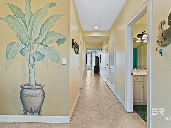 4th image of 28250 Canal Rd Unit 208