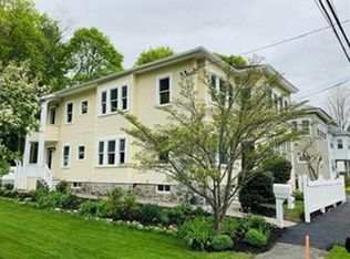 24 Dufton Rd UNIT 1, Andover, MA 01810