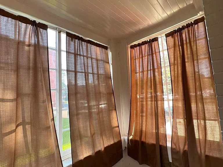 Blackmore Apartments — Photo 6