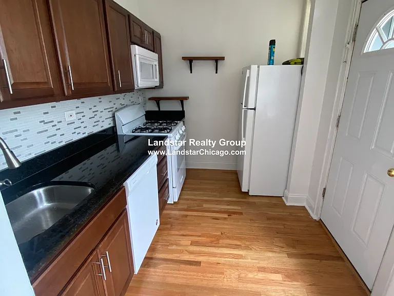4335 N Campbell Ave #1 — Photo 2