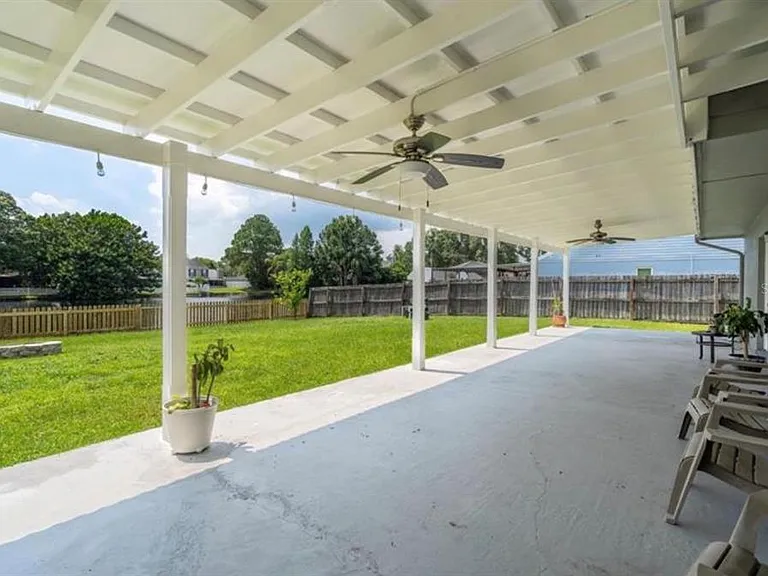 16208 Pebblebrook Dr — Photo 20