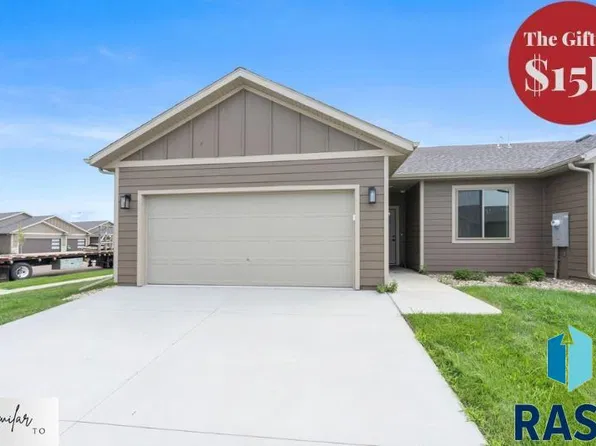 523 Brookside Pl, Harrisburg, SD 57032