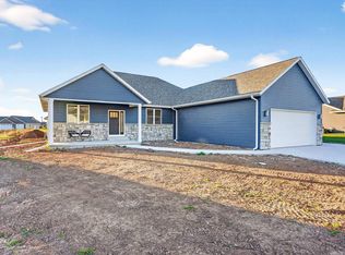 5767 N Sequoia Dr, Appleton, WI 54913