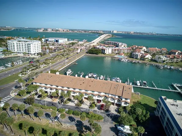 131 Yacht Club Ln, Tierra Verde, FL 33715