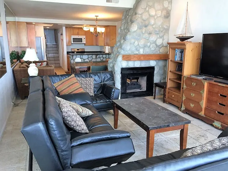 3237 Ocean Front Walk — Photo 42