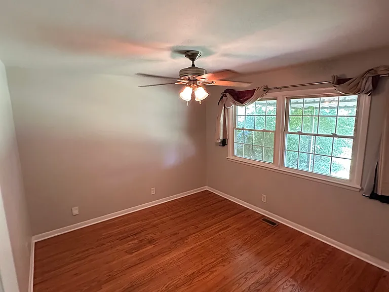 7817 Conifer Dr — Photo 10