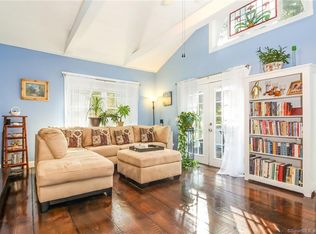 1428 Little Meadow Rd, Guilford, CT 06437