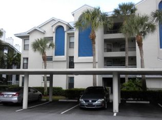 231 Bay Colony Dr N, Juno Beach, FL 33408