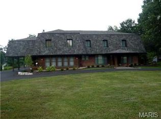 11670 Denny Rd, Saint Louis, MO 63126