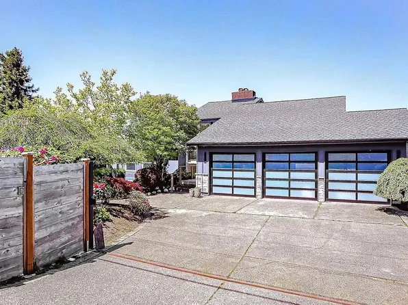 3620 SW Dash Point Rd, Federal Way, WA 98023