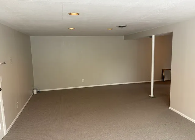 1814 SW Moss St — Photo 7
