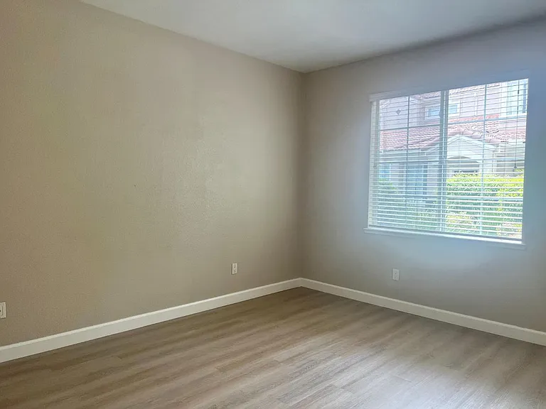 885 Halidon Way #314 — Photo 9