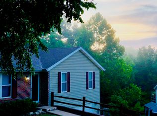 1829 Rabbit Run Ct, Holts Summit, MO 65043