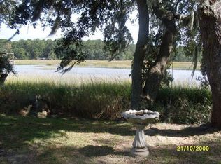34 Salt Creek Dr W, Beaufort, SC 29906