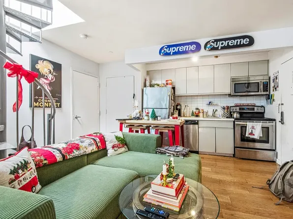 292 Stanhope Street image 1 of 14