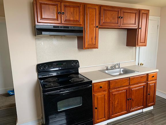 3rd image of 1901 Plymouth St Floor 2