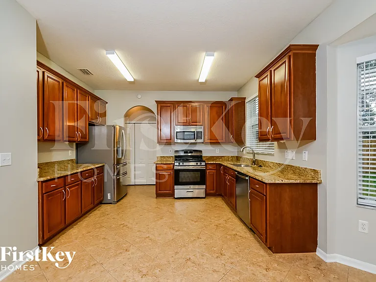 12762 Standbridge Dr — Photo 9