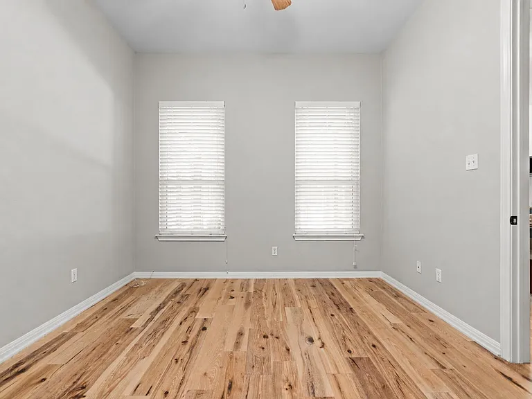 1604 Tahoka Daisy Dr — Photo 27