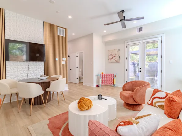 2131 Blalock Rd, Houston, TX