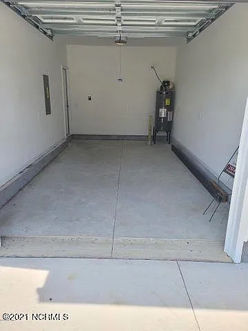 2064 Briarwood Dr — Photo 11