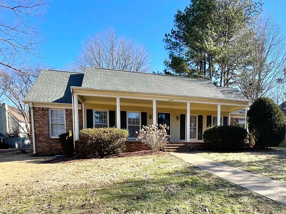 1st image of 2420 Stratfield Dr