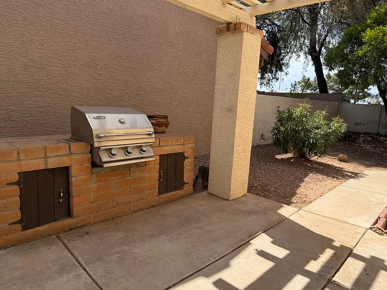 2207 W Ironwood Dr — Photo 8