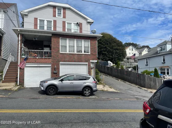 223 Schuylkill Ave, Shenandoah, PA 17976