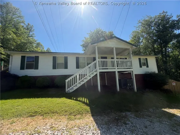 1700 Crawley Creek Rd, Chapmanville, WV 25508
