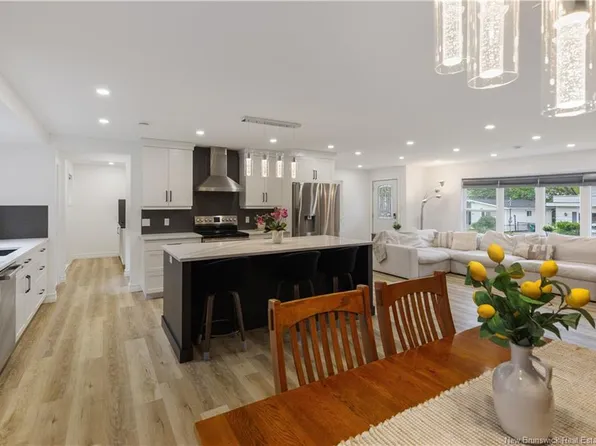 26 Alexander Ave, Moncton, NB E1E 1T2