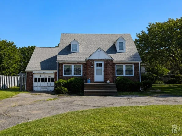 1892 Oak Tree Rd, Edison, NJ 08820