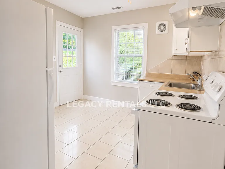 241 Evansdale Ave #1 — Photo 7