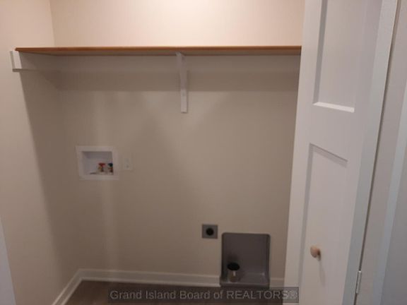 5th image of 712 Roosevelt Dr