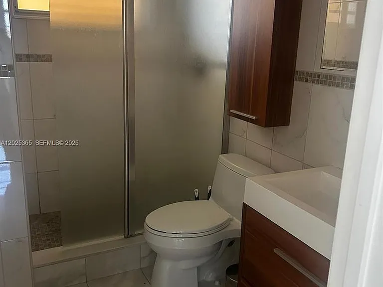 16400 NE 17th Ave #703 — Photo 6