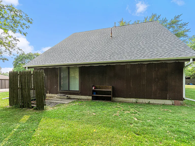 5965 Briarcliff Ln — Photo 13