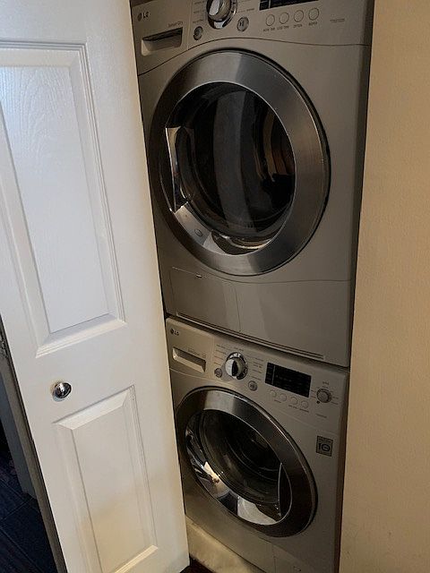 2nd image of 643 Hudson St