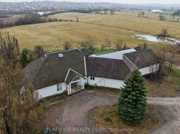 1315 Parkhill Rd W, Peterborough, ON K9K 0E3