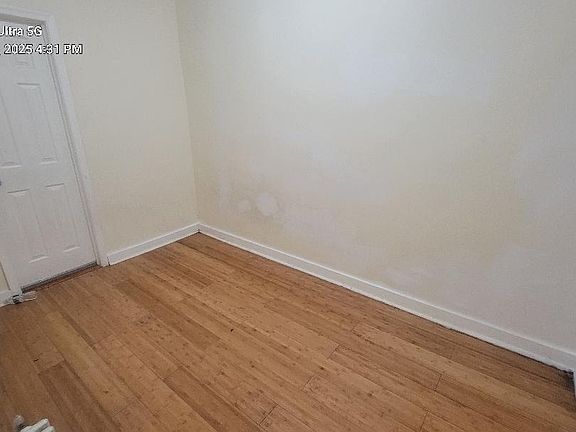 5th image of 7 Chester Ave Floor 2