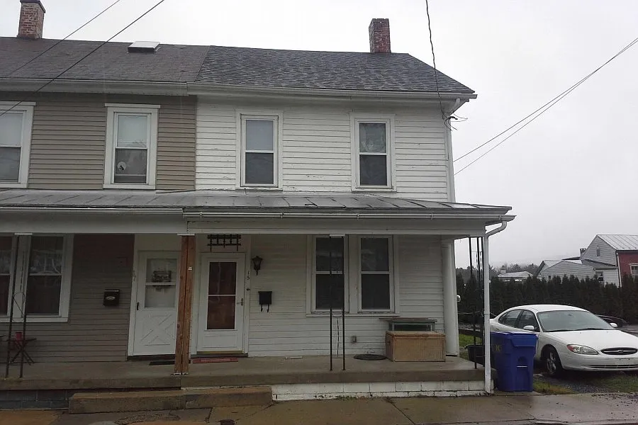 15 N Front St photo 1