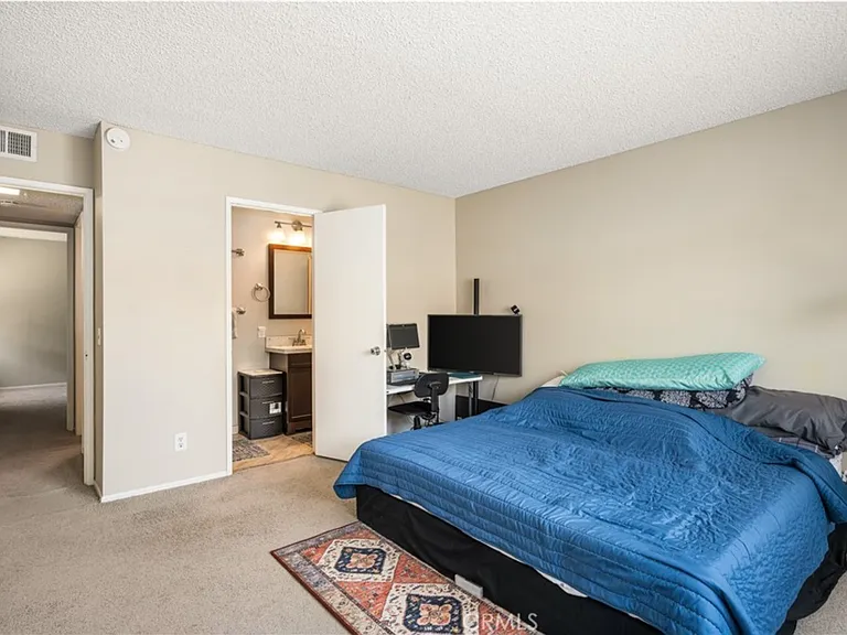 1206 S Cypress Ave #F — Photo 7