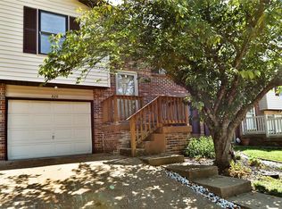 828 Beechwood Dr, Arnold, MO
