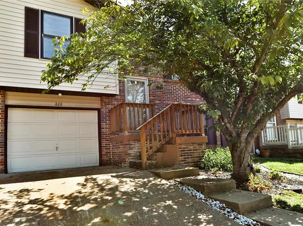 828 Beechwood Dr, Arnold, MO 63010