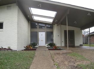 2009 Generes Dr, Harahan, LA 70123