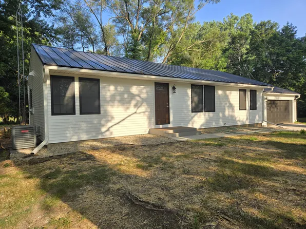 21350 Junction Rd, Bellevue, MI 49021
