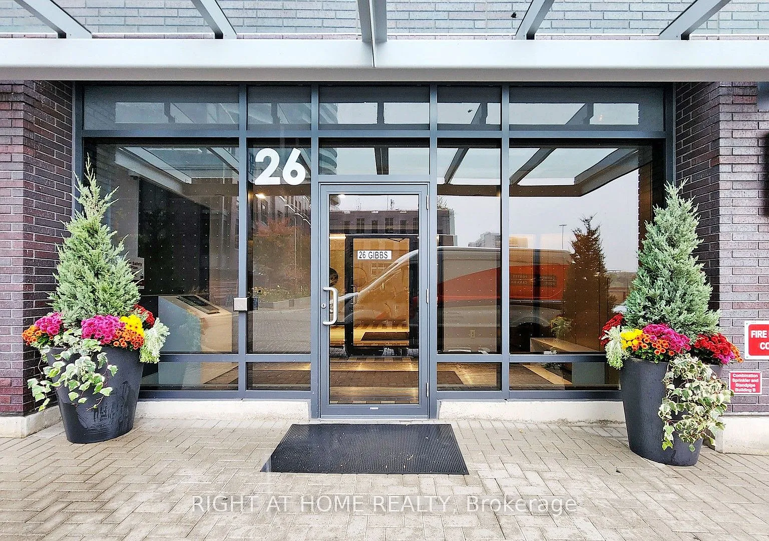 2 bed, $2,400 — Photo 2